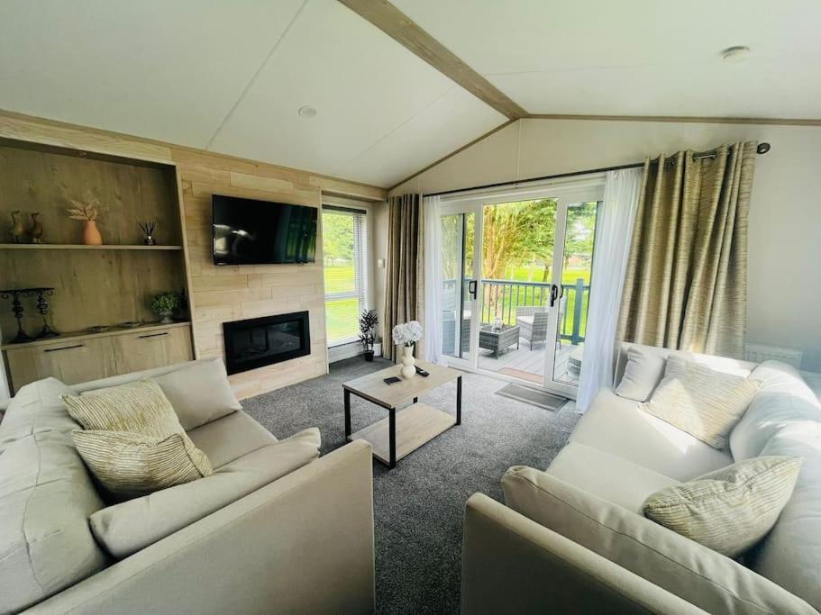 Villa Hideaway Retreat With Hot Tub York Exterior foto